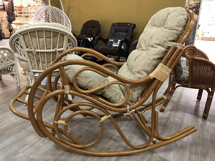 Купить кресло-качалка из натурального ротанга "05/11" коньяк в Омске - магазин Уютный Интерьер.  4